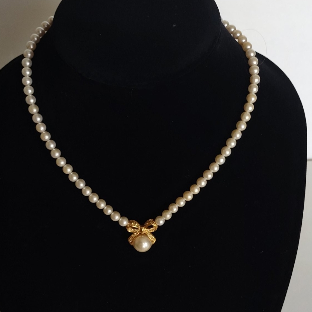 Napier Ribbon Pearl Necklace